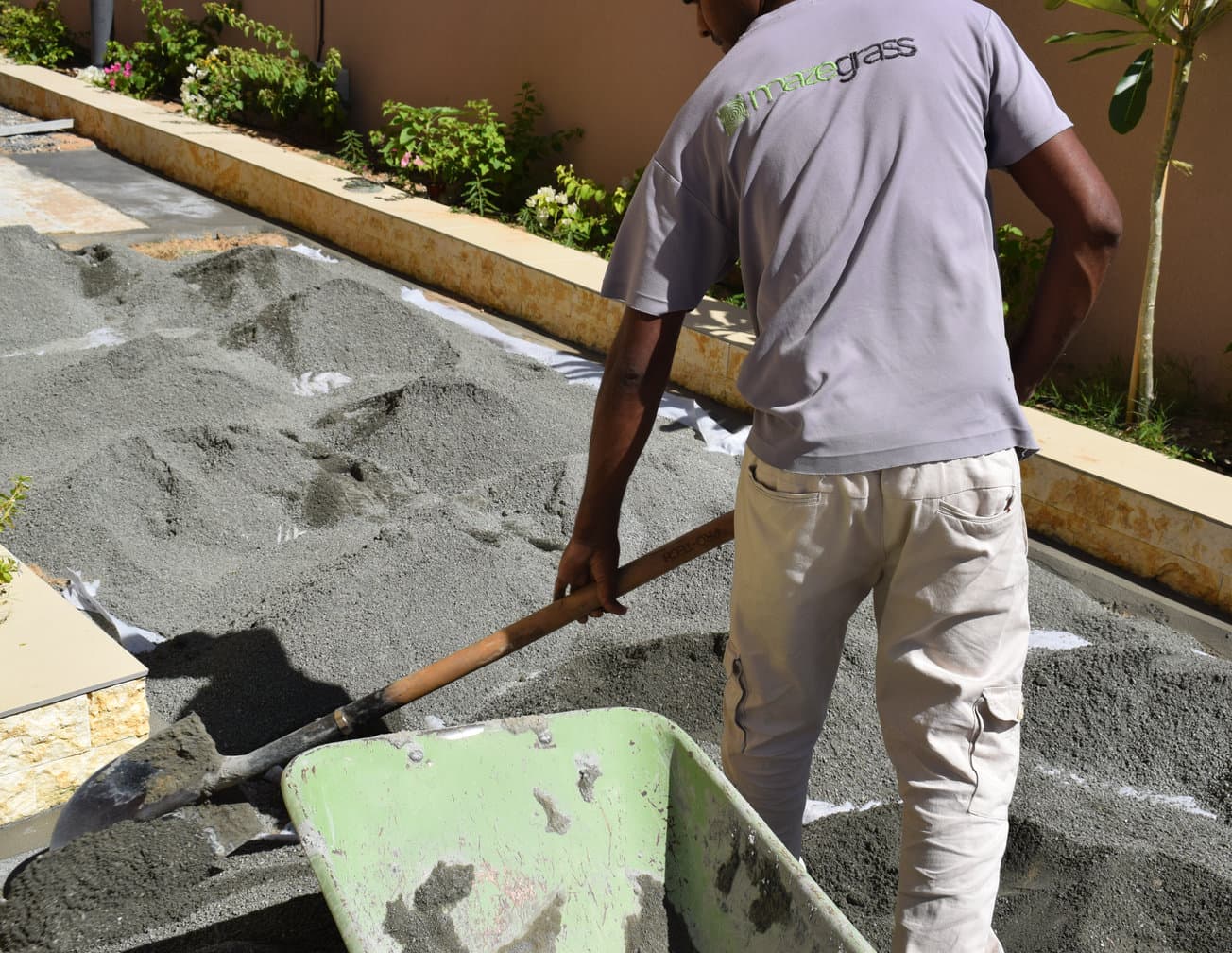 Installation of aggregate foundation