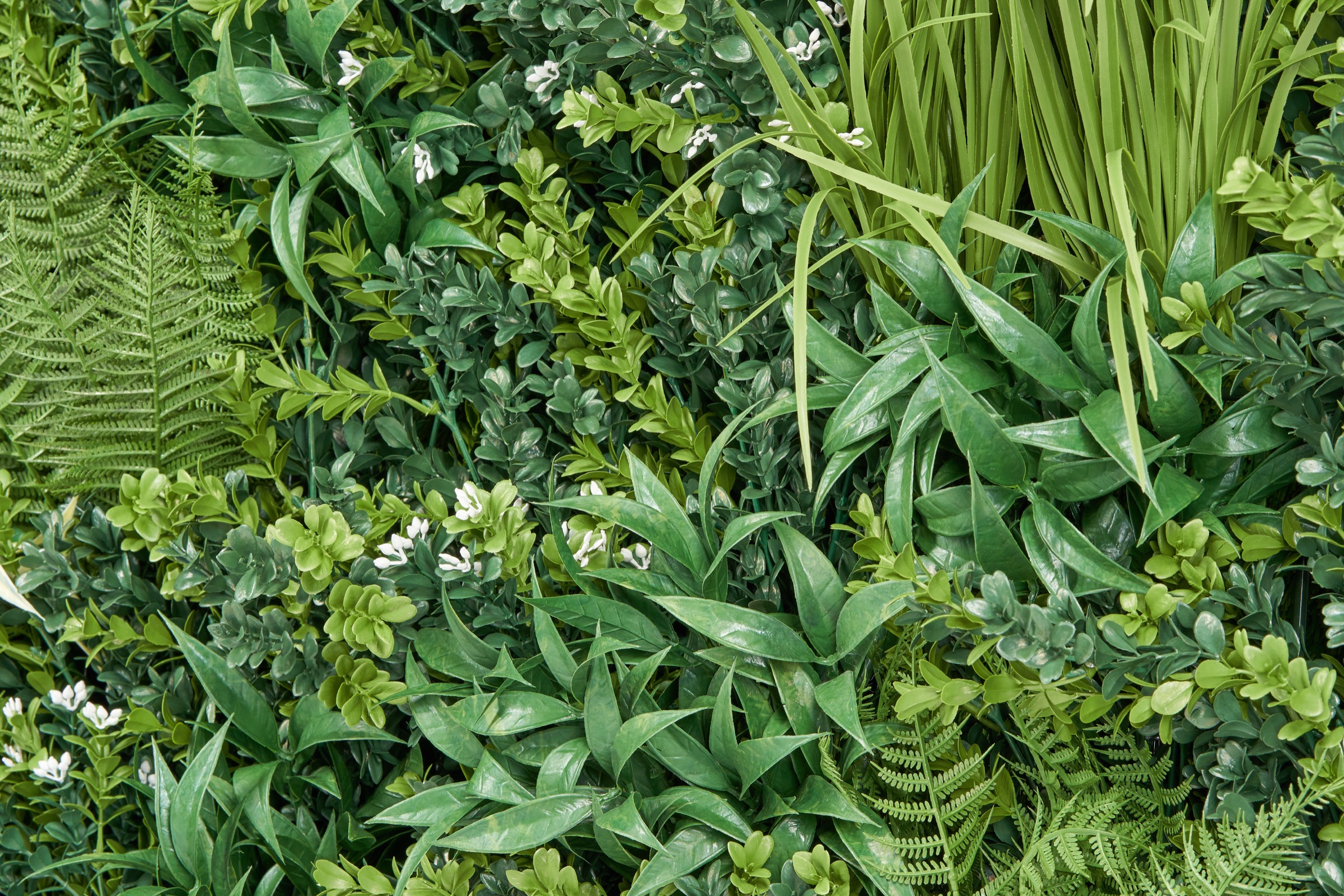 Mazewall foliage panel close-up
